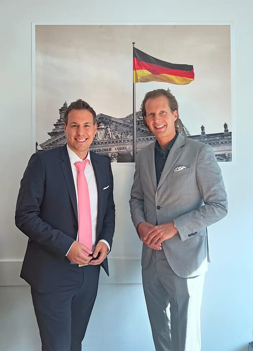 Olav Gutting MdB und Yves-Jérôme Bodamer Olav Gutting MdB mit Wirtschaftsjunior Yves-Jérôme Bodamer